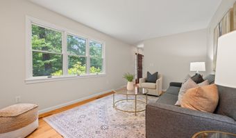 31 Grant Dr, Avon, CT 06001