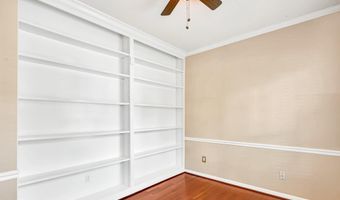 21102 RAINTREE Ct, Ashburn, VA 20147