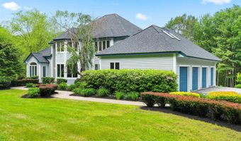 9 Hubbard Rd, Amherst, NH 03031