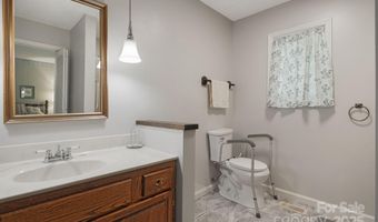 6 Brook Forest Dr, Arden, NC 28704