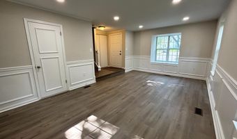 2000 RED MAPLE Grv, Ambler, PA 19002