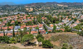 5792 Carell Ave, Agoura Hills, CA 91301