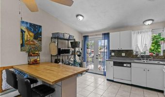 4 Clarke St, Warwick, RI 02886