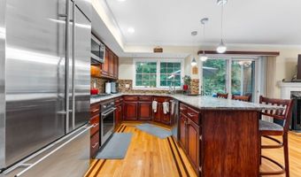 4 Brightwood Ln, Bedminster, NJ 07921