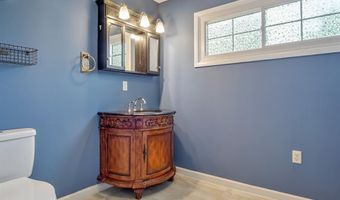 824 Danforth St, Alton, IL 62002