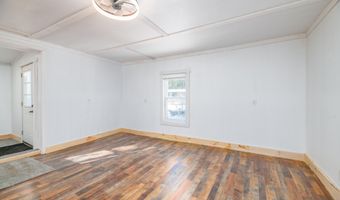 57 Barnett Way, Belgrade, ME 04917