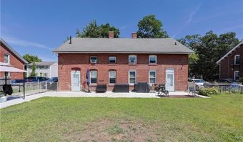 8 Lawrence St, Cumberland, RI 02864