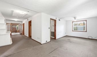 34 7th St, Apalachicola, FL 32320