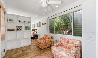 952 Holoholo St, Kailua, HI 96734