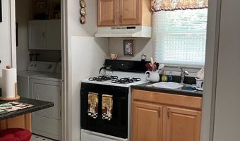 91 Birch St, Beachwood, NJ 08722