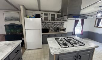 82 Sunset Cir, Campton, NH 03223