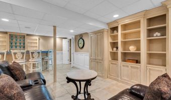 113 Arneytown Hornerstown Rd, Allentown, NJ 08501