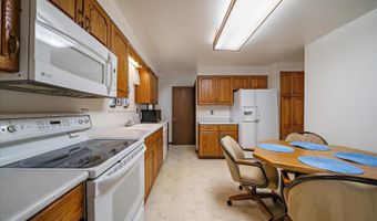 667 S Oswego Ct, Aurora, CO 80012