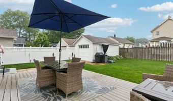 15 5th Ave, Avenel, NJ 07001