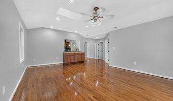 4906 UPLAND Dr, Alexandria, VA 22310