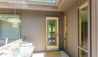 4221 ELIZABETH Ln, Annandale, VA 22003