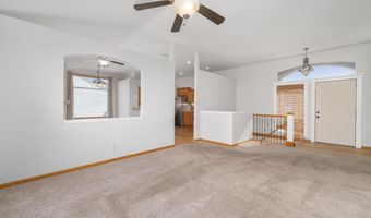 1421 N Lakeside Dr, Andover, KS 67002