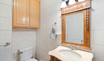 313 AVENUE C 4, Bayonne, NJ 07002