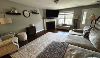 37 Iroquois Rd, Cumberland, RI 02864