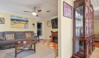 1300 Desert Dawn Dr, Alamogordo, NM 88310