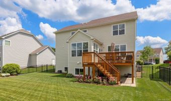 1600 Creeks Crossing Dr, Algonquin, IL 60102