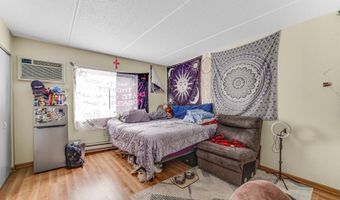 961 N Rohlwing Rd 201B, Addison, IL 60101