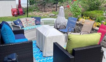 3 Mary Ann Dr, Danbury, CT 06811