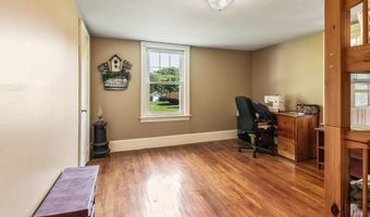 89 Elm St, Blackstone, MA 01504
