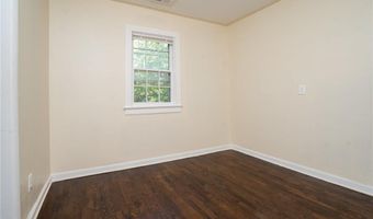 914 Jersey St, Baldwin City, KS 66006