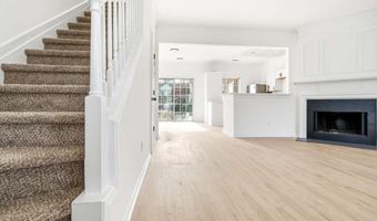 2135 Kilmington Sq, Alpharetta, GA 30009