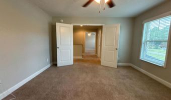 108 Hackamore Ln, Camden, SC 29020