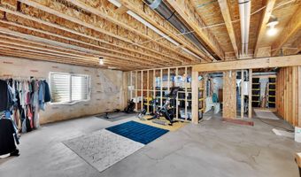 915 W MCKENNA, Bluffdale, UT 84065