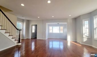 96 Westside Ave, Bergenfield, NJ 07621