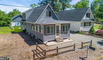 375 E BARNEGAT Ave, Bayville, NJ 08721