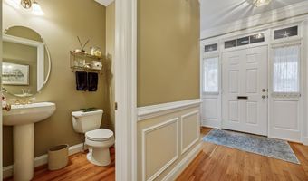 8807 RIDGE Rd, Bethesda, MD 20817