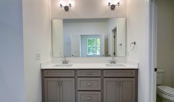 851 Fairway Rd, Ayden, NC 28513