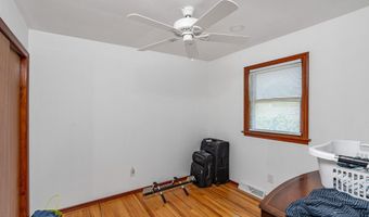 9 Campagna Dr, Albany, NY 12205