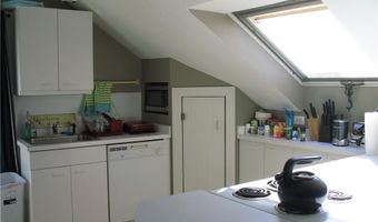 15 Webster St 3, Newport, RI 02840
