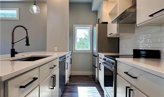 2302 I St 208, Bentonville, AR 72712