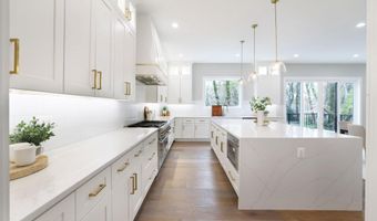 8525 RALEIGH Ave, Annandale, VA 22003