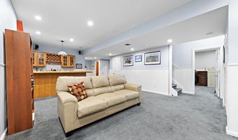 153 Vivas Dr, Barnegat, NJ 08005
