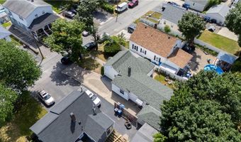 127 Gladstone St, Cranston, RI 02920
