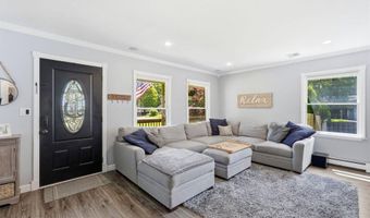 482 CLIFTON Ave, Bayville, NJ 08721