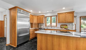 2197 Knollpoint Dr NE, Ada, MI 49301