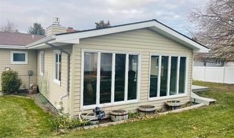 1226 Birch Ln, Cody, WY 82414