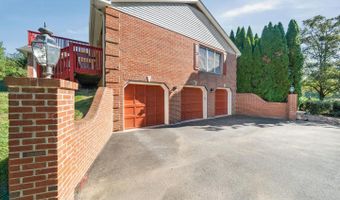 253 PEOPLES Way, Hockessin, DE 19707