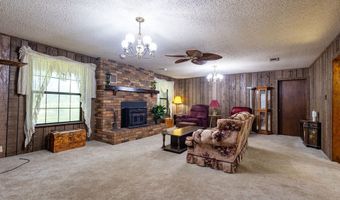 120 Peterson Dr, Benton, LA 71006