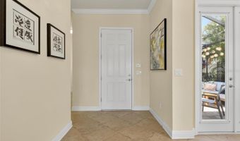 6903 CRESTPOINT Dr, Apollo Beach, FL 33572