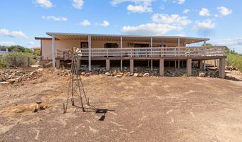 34820 S Desert Cv, Black Canyon City, AZ 85324