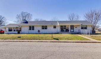 1409 Cleveland Ave, Baxter Springs, KS 66713